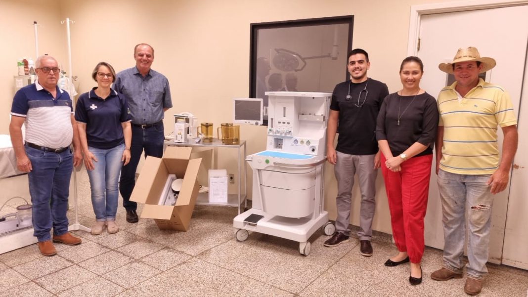 Hospital Beneficente Rita Antônia Maciel Godoy recebe novo carrinho de anestesia
