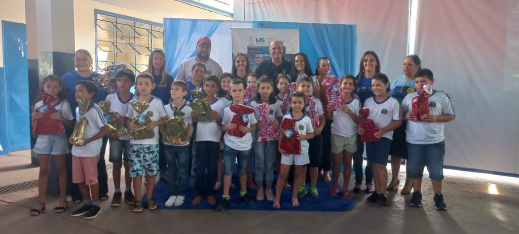 Prefeitura de Caracol premia alunos e professores destaque do programa MS Alfabetiza Prefeitura de Caracol premia alunos e professores destaque do programa MS Alfabetiza