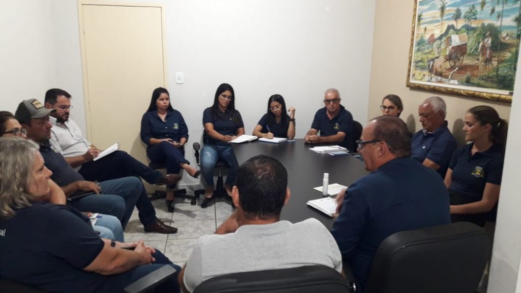 Prefeito Neco e Vice Preguinho se reúnem com secretários para planejar ações de 2023 Prefeito Neco e Vice Preguinho se reúnem com secretários para planejar ações de 2023