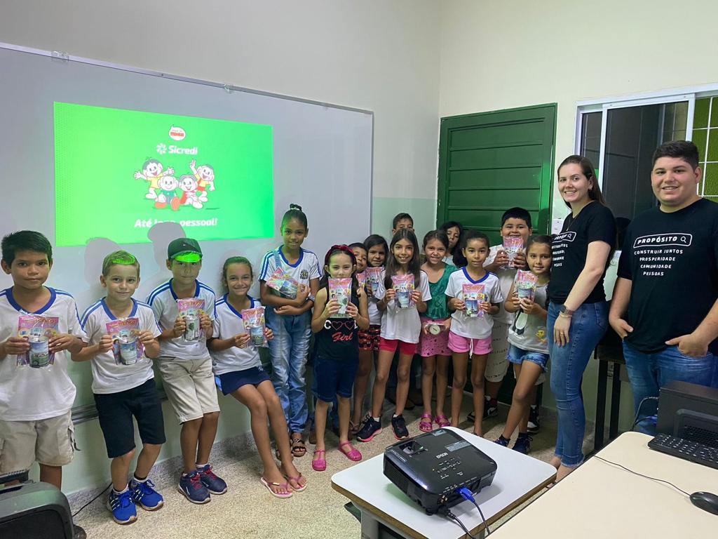 Cooperativa Sicredi realiza ação de Educação Financeira para alunos do 1º ao 5º ano em Caracol