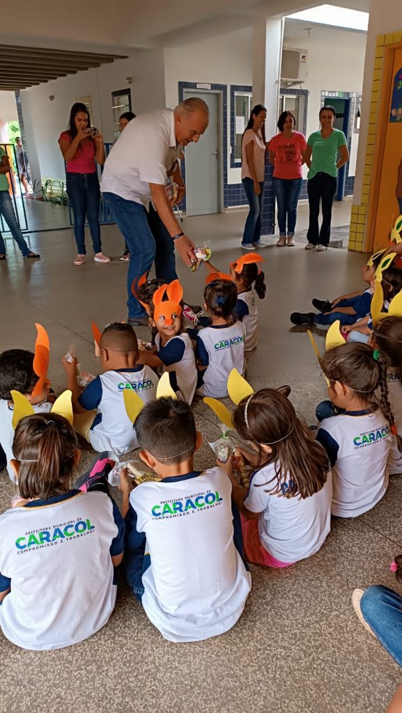 CEIM Hermito Benigno de Souza realiza ação de Páscoa com estudantes