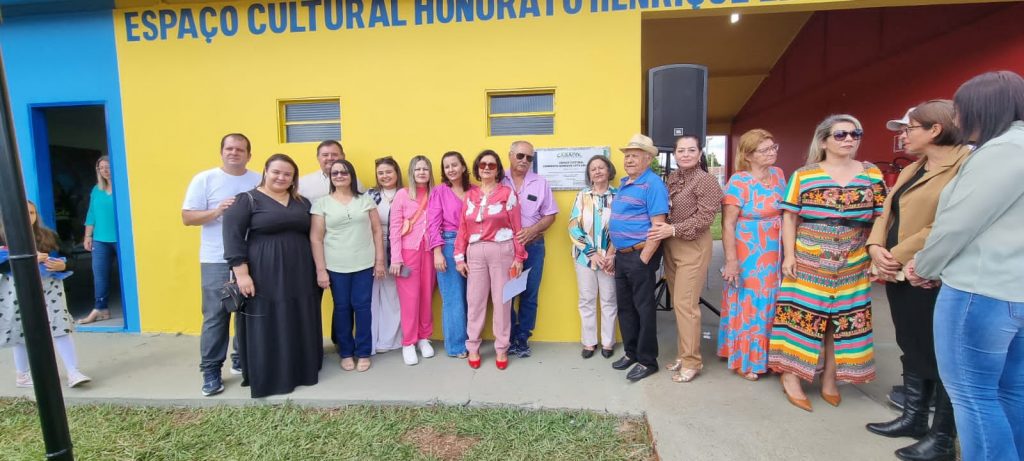 Emoção e saudade marcaram inauguração do Espaço Cultural Honorato Henrique Solaliendres em Caracol Emoção e saudade marcaram inauguração do Espaço Cultural Honorato Henrique Solaliendres em Caracol
