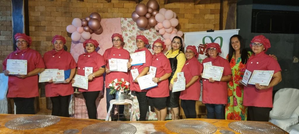 Risoto de Carne-Seca é prato vencedor do 1º Campeonato das Merendeiras Escolares de Caracol Risoto de Carne-Seca é prato vencedor do 1º Campeonato das Merendeiras Escolares de Caracol