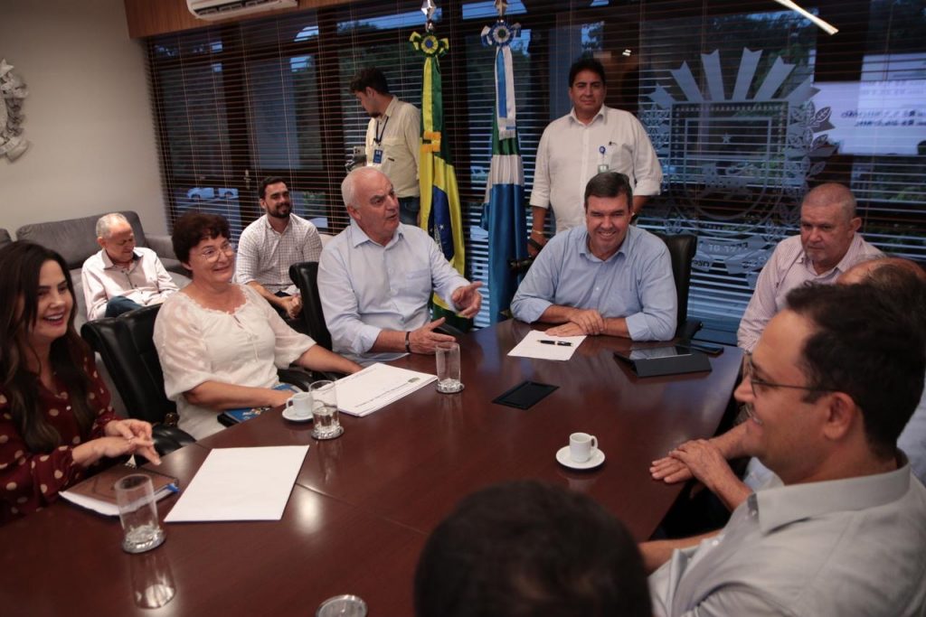 Direto de Campo Grande, Prefeito Neco Pagliosa e Governador Riedel anunciam diversas obras para Caracol