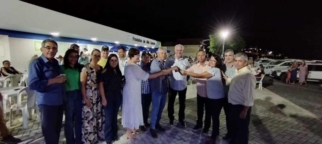Durante programação dos 59 anos do município, Prefeitura inaugura novo Mercado do Produtor no Distrito de Alto Caracol