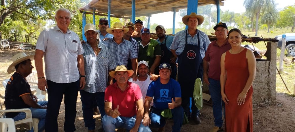 Prefeitura de Caracol comemora Dia do Servidor Público com churrasco e boa música