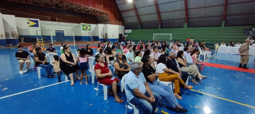 Projeto Bombeiros do Amanhã forma jovens cidadãos em Caracol