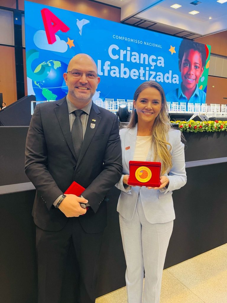 Direto de Brasília: Educação de Caracol recebe Selo Ouro