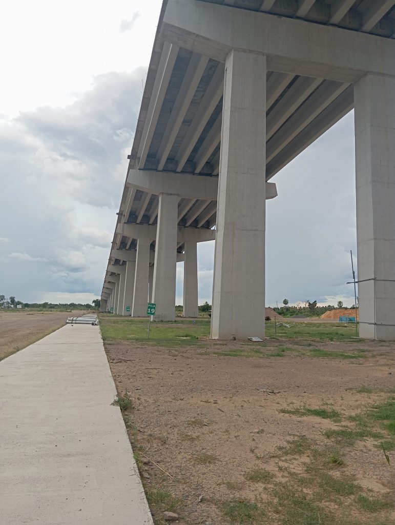 Prefeito Carlos Humberto Pagliosa acompanha avanço das obras da ponte da Rota Bioceânica em Porto Murtinho