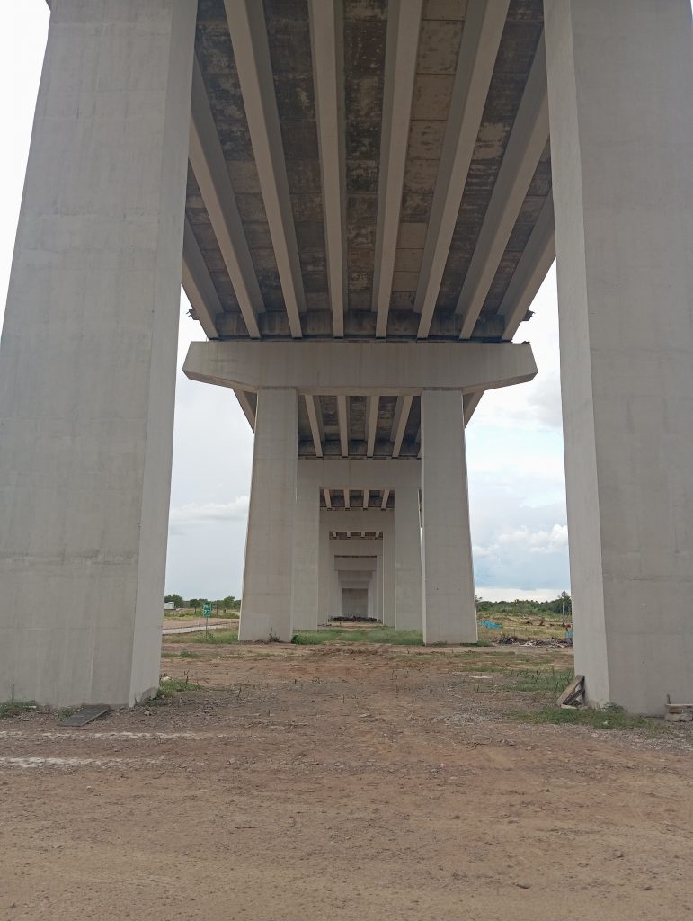 Prefeito Carlos Humberto Pagliosa acompanha avanço das obras da ponte da Rota Bioceânica em Porto Murtinho