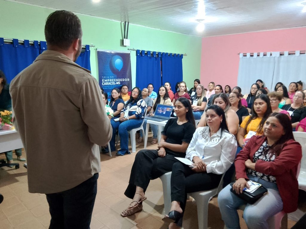 Empreendedorismo feminino em pauta: palestra "Sou Mulher, Empreendedora e Muito Mais" é realizada em Caracol