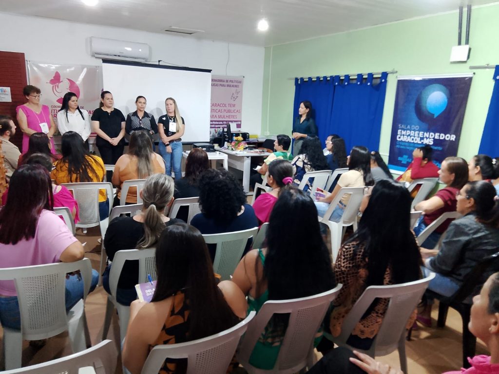 Empreendedorismo feminino em pauta: palestra "Sou Mulher, Empreendedora e Muito Mais" é realizada em Caracol