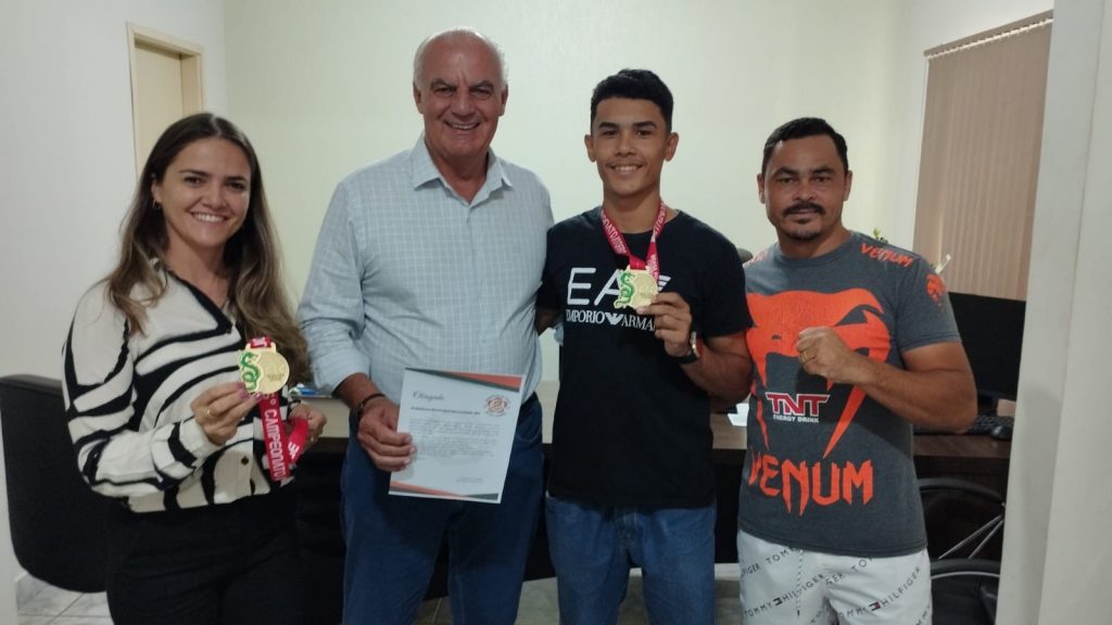 Jovem atleta de Caracol participa do 35º Campeonato Internacional Brasil Fight Combate (BFC) Jovem atleta de Caracol participa do 35º Campeonato Internacional Brasil Fight Combate (BFC)