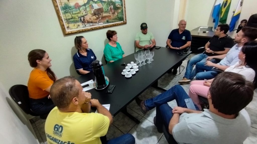 Deputado Beto Pereira visita Caracol e acompanha reforma do Ginásio fruto de sua emenda parlamentar Deputado Beto Pereira visita Caracol e acompanha reforma do Ginásio fruto de sua emenda parlamentar