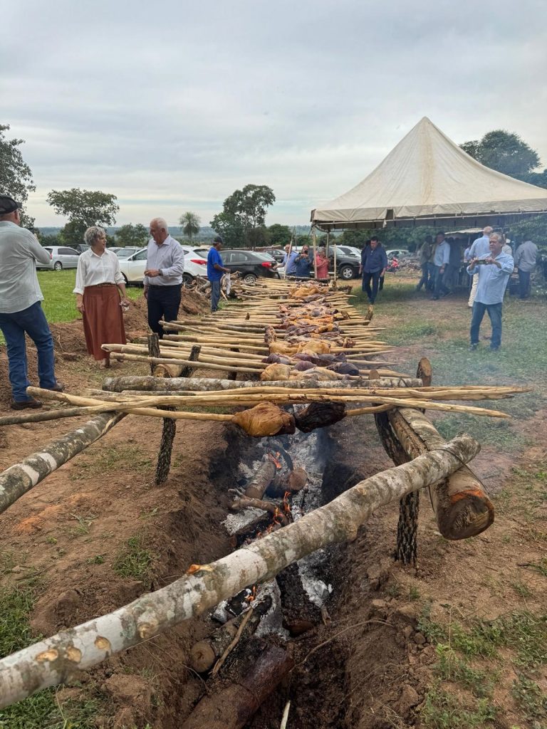 Prefeito Neco Pagliosa comemora sucesso da programação dos 60 anos de Caracol Prefeito Neco Pagliosa comemora sucesso da programação dos 60 anos de Caracol