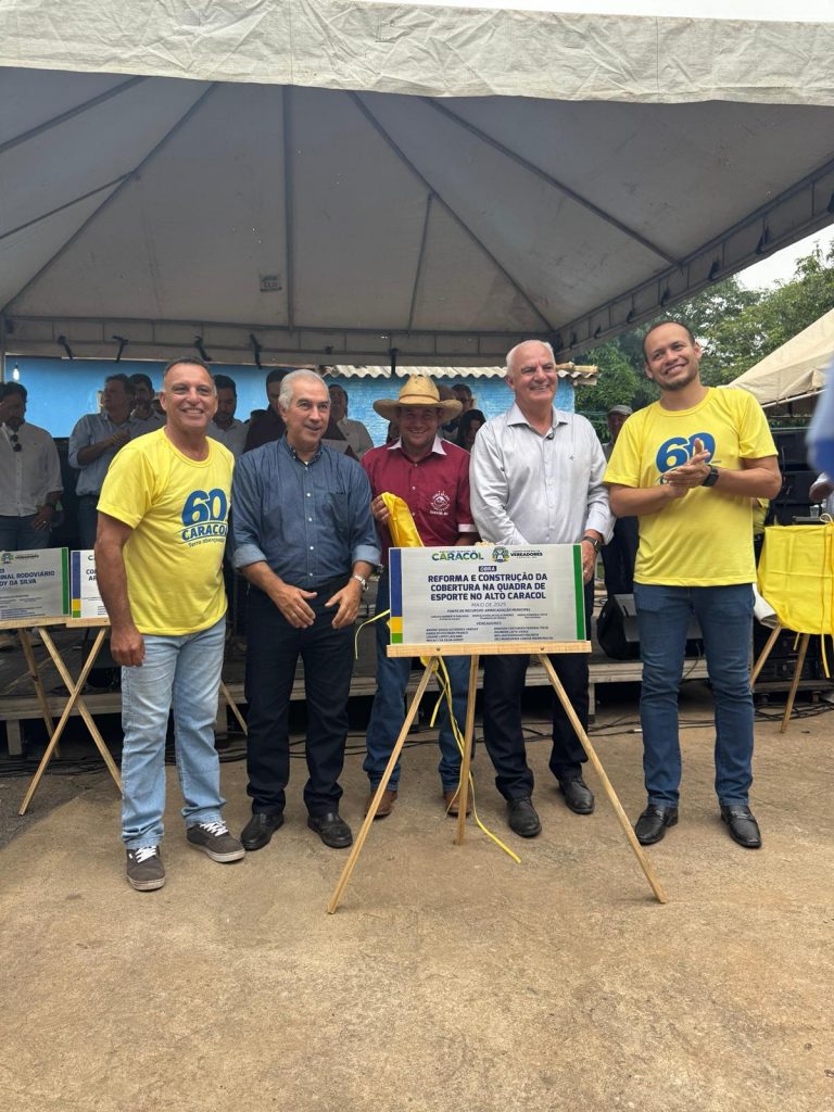 Prefeito Neco Pagliosa comemora sucesso da programação dos 60 anos de Caracol Prefeito Neco Pagliosa comemora sucesso da programação dos 60 anos de Caracol