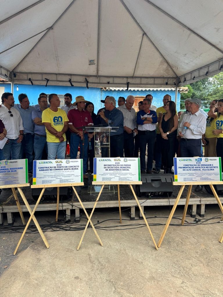 Prefeito Neco Pagliosa comemora sucesso da programação dos 60 anos de Caracol Prefeito Neco Pagliosa comemora sucesso da programação dos 60 anos de Caracol