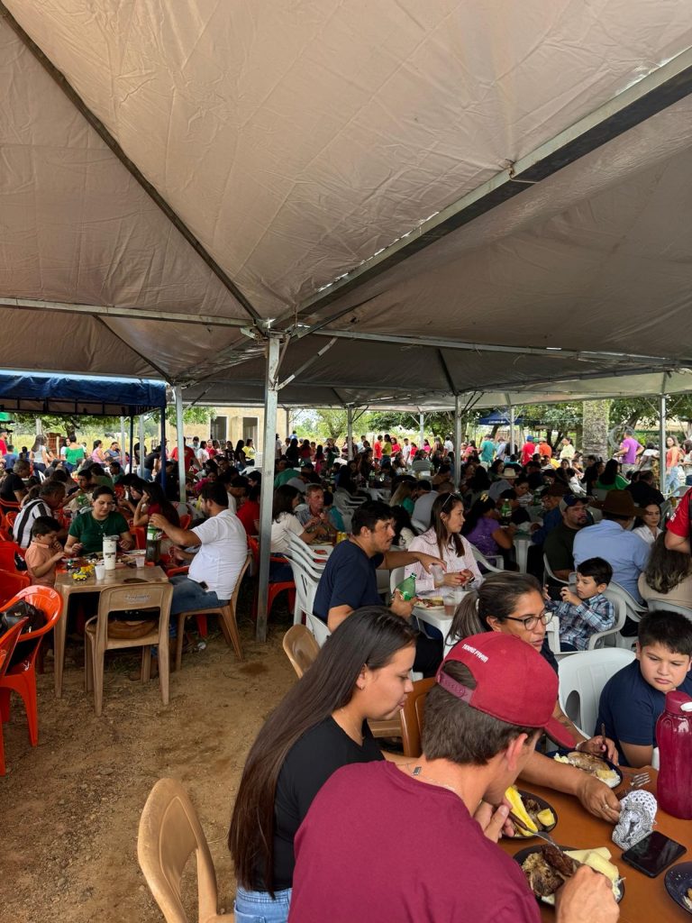Prefeito Neco Pagliosa comemora sucesso da programação dos 60 anos de Caracol Prefeito Neco Pagliosa comemora sucesso da programação dos 60 anos de Caracol