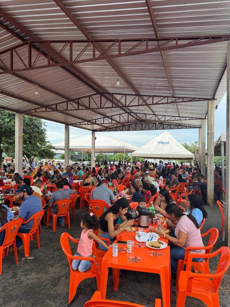 Prefeito Neco Pagliosa comemora sucesso da programação dos 60 anos de Caracol Prefeito Neco Pagliosa comemora sucesso da programação dos 60 anos de Caracol