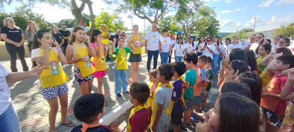 Caracol realiza Blitz Educativa e intensifica ações do Maio Amarelo e Maio Laranja Caracol realiza Blitz Educativa e intensifica ações do Maio Amarelo e Maio Laranja