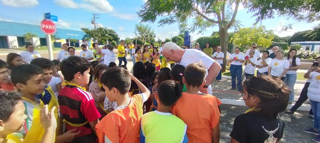 Caracol realiza Blitz Educativa e intensifica ações do Maio Amarelo e Maio Laranja Caracol realiza Blitz Educativa e intensifica ações do Maio Amarelo e Maio Laranja