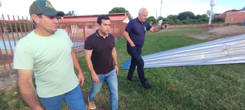 Deputado Beto Pereira visita Caracol e acompanha reforma do Ginásio fruto de sua emenda parlamentar Deputado Beto Pereira visita Caracol e acompanha reforma do Ginásio fruto de sua emenda parlamentar