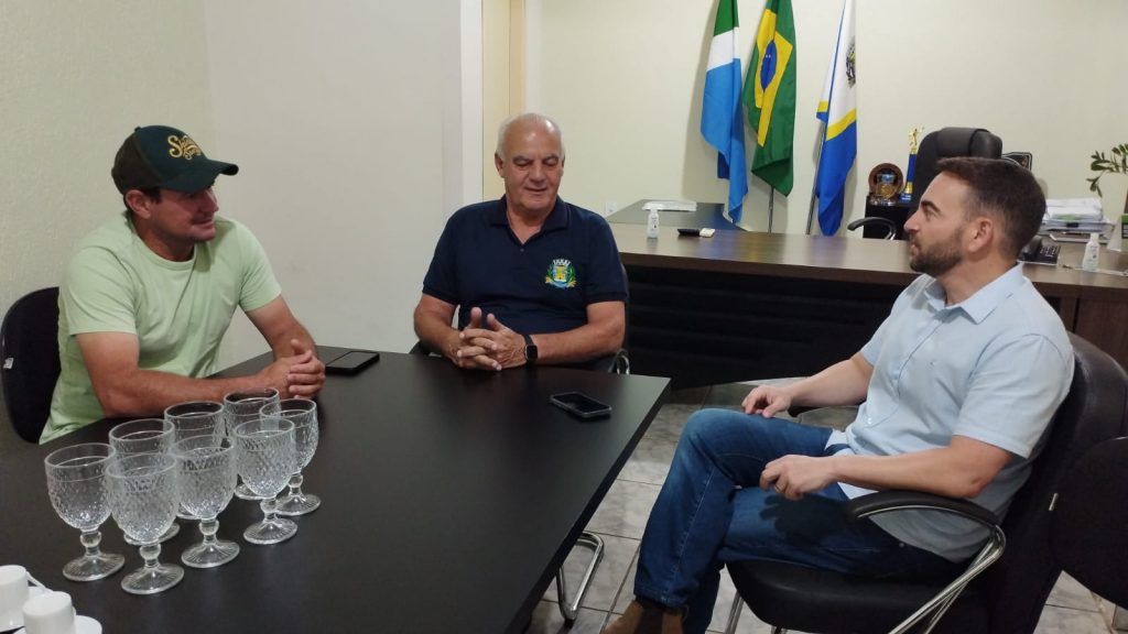 Deputado Beto Pereira visita Caracol e acompanha reforma do Ginásio fruto de sua emenda parlamentar Deputado Beto Pereira visita Caracol e acompanha reforma do Ginásio fruto de sua emenda parlamentar