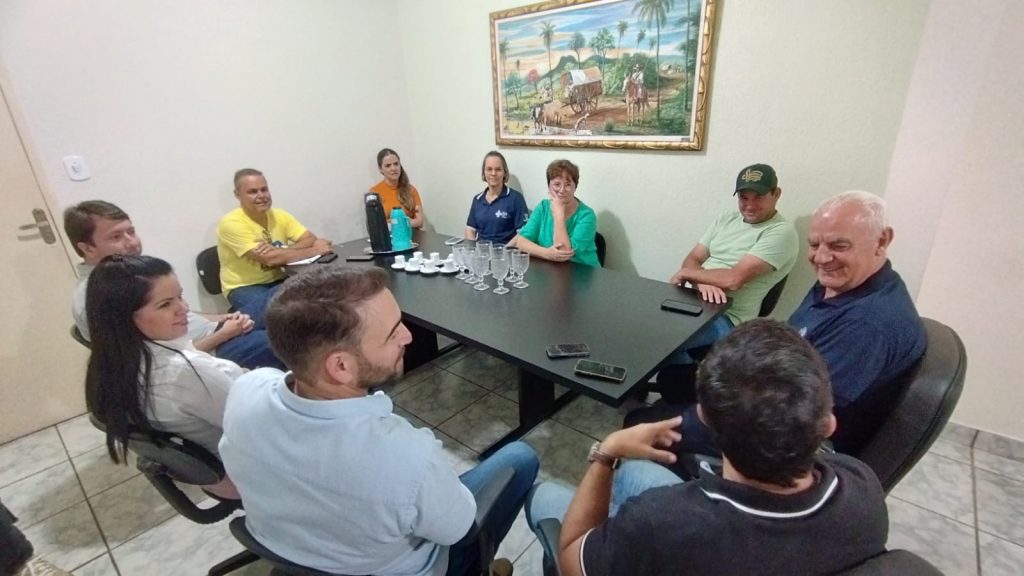 Deputado Beto Pereira visita Caracol e acompanha reforma do Ginásio fruto de sua emenda parlamentar Deputado Beto Pereira visita Caracol e acompanha reforma do Ginásio fruto de sua emenda parlamentar
