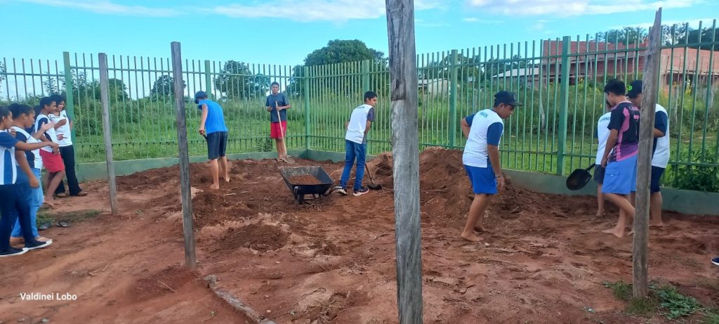 Projeto “Horta Escolar: Frutos para o Amanhã” transforma ensino e fortalece laços na Escola Rural Inácio Silvestre Monteiro Projeto “Horta Escolar: Frutos para o Amanhã” transforma ensino e fortalece laços na Escola Rural Inácio Silvestre Monteiro