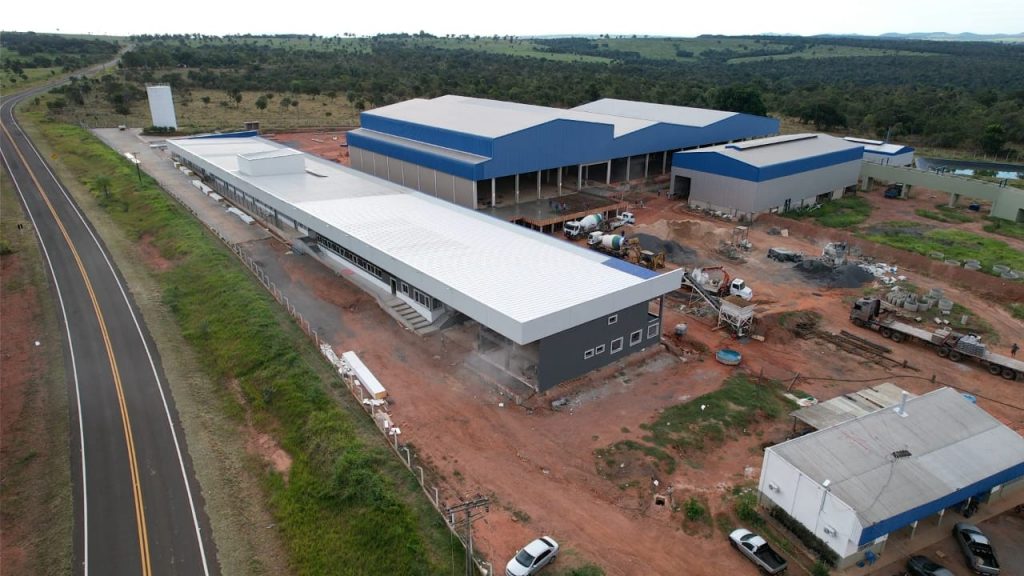 Obras do Frigorfico Caracol entram em nova etapa e se aproximam da concluso