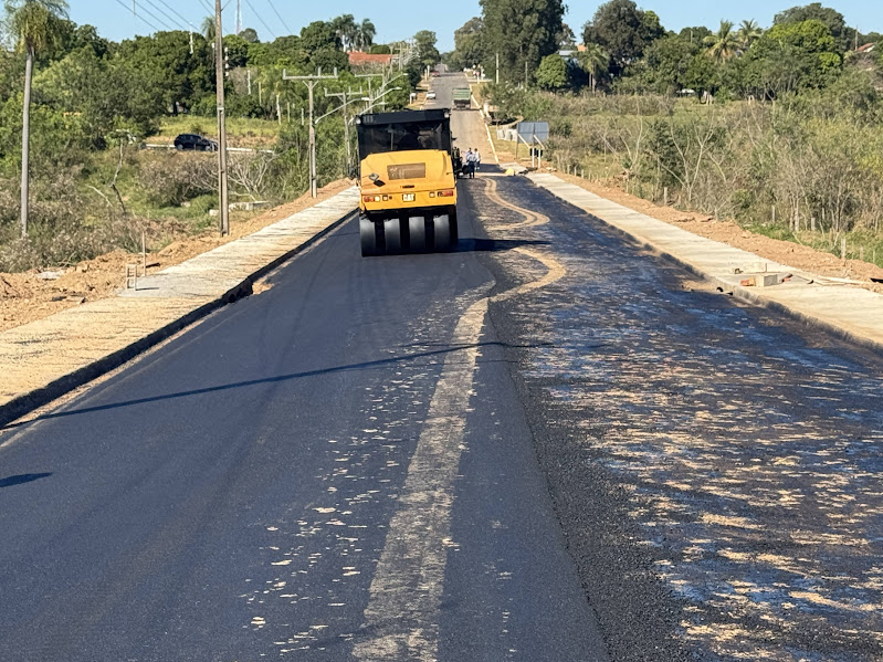Caracol realiza seu primeiro asfalto rural e inicia um novo ciclo de desenvolvimento