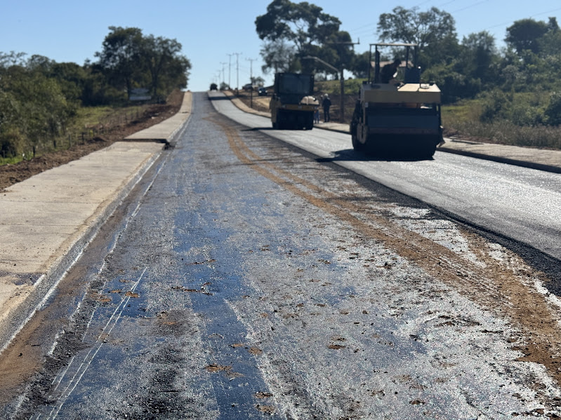Caracol realiza seu primeiro asfalto rural e inicia um novo ciclo de desenvolvimento