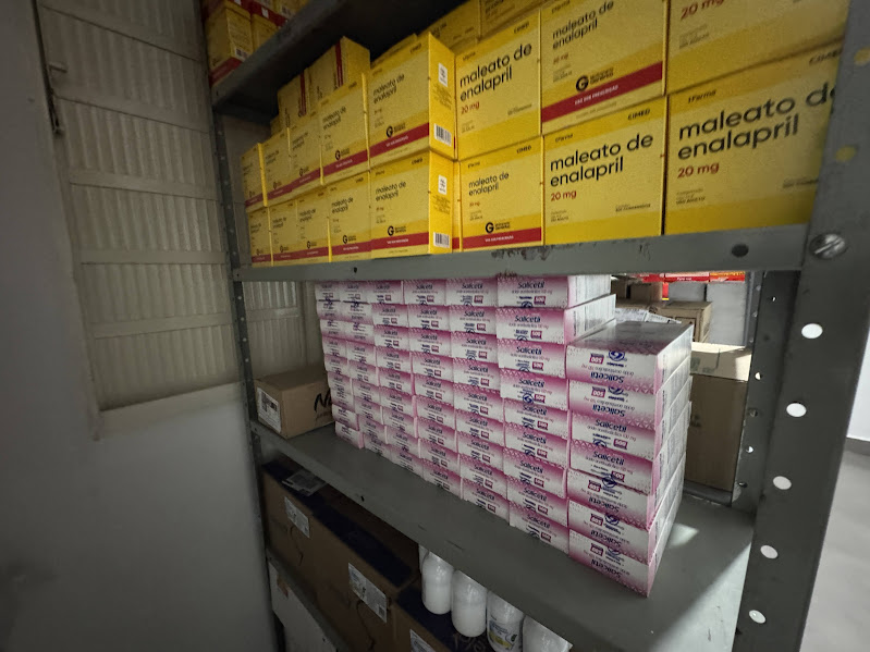Farmácia Pública de Caracol amplia atendimento e passa a entregar medicamentos também no período noturno Farmácia Pública de Caracol amplia atendimento e passa a entregar medicamentos também no período noturno