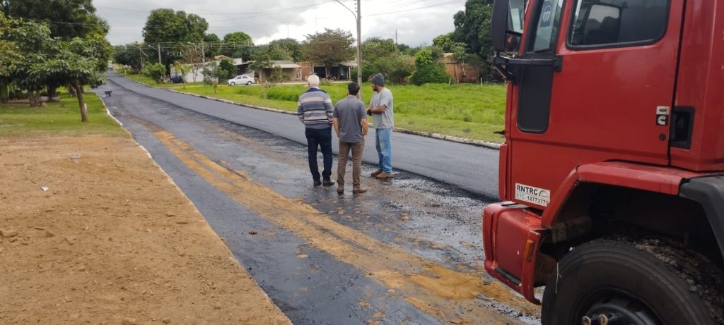 Prefeitura e Governo do Estado iniciam recapeamento em ruas de Caracol