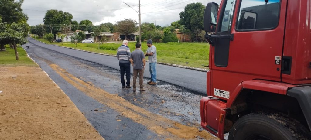 Prefeitura e Governo do Estado iniciam recapeamento em ruas de Caracol