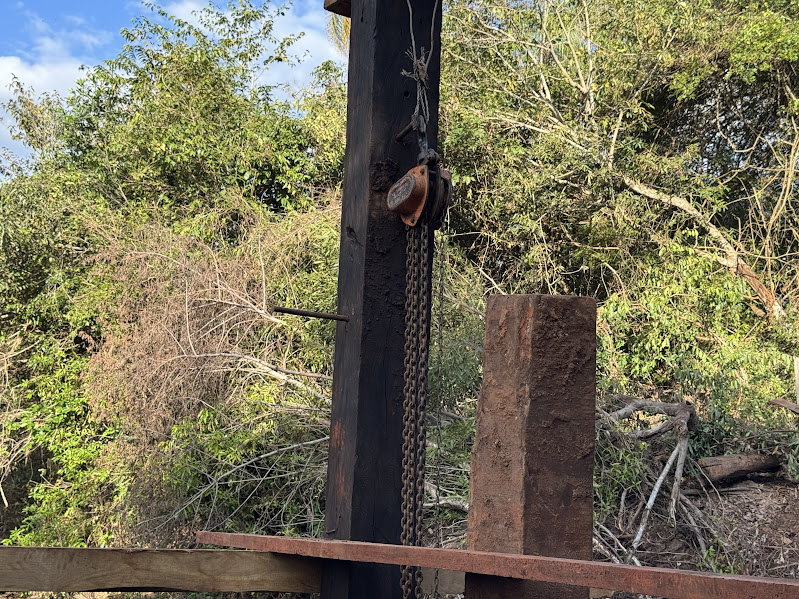 Prefeitura de Caracol reconstrói ponte sobre o Rio Campo Limpo no Alto Caracol Prefeitura de Caracol reconstrói ponte sobre o Rio Campo Limpo no Alto Caracol