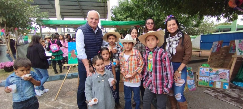 SCFV de Caracol celebra atividades do primeiro semestre com grande arraial SCFV de Caracol celebra atividades do primeiro semestre com grande arraial