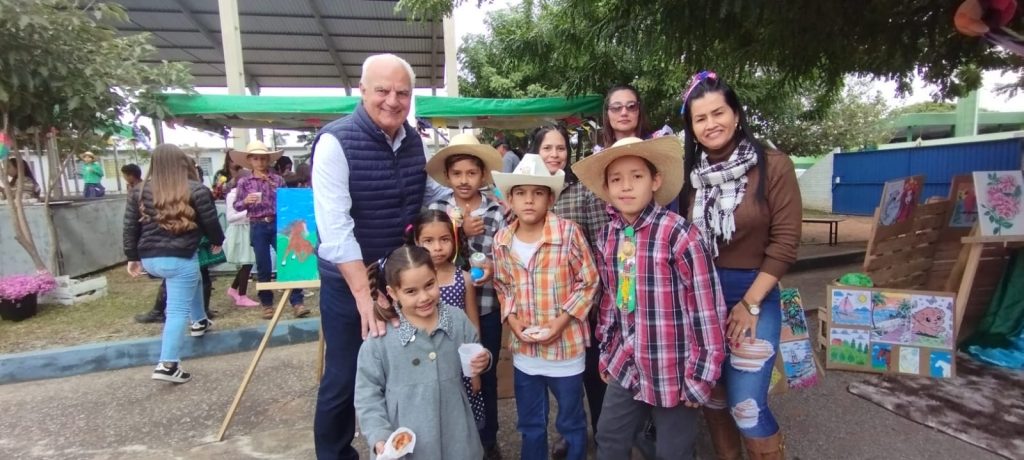SCFV de Caracol celebra atividades do primeiro semestre com grande arraial SCFV de Caracol celebra atividades do primeiro semestre com grande arraial
