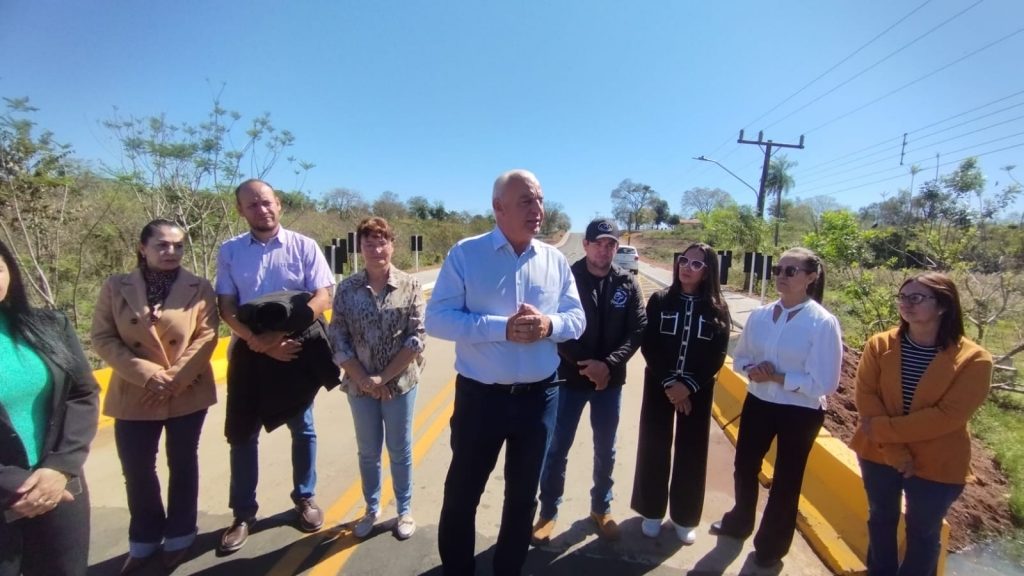 Prefeitura de Caracol entrega 26 novas casas e inaugura ponte de concreto
