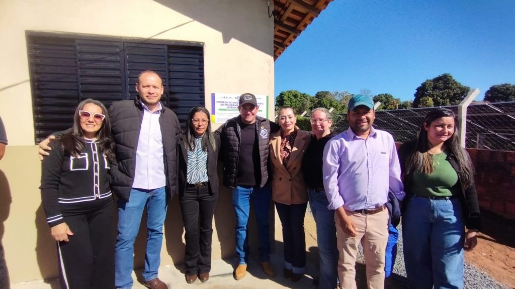 Prefeitura de Caracol entrega 26 novas casas e inaugura ponte de concreto