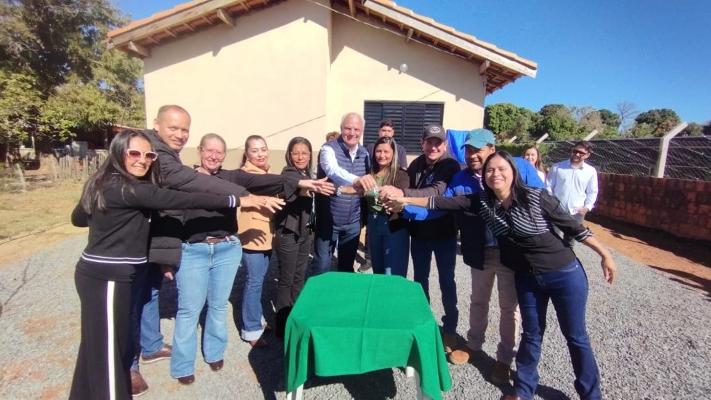 Prefeitura de Caracol entrega 26 novas casas e inaugura ponte de concreto