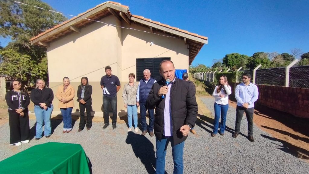 Prefeitura de Caracol entrega 26 novas casas e inaugura ponte de concreto