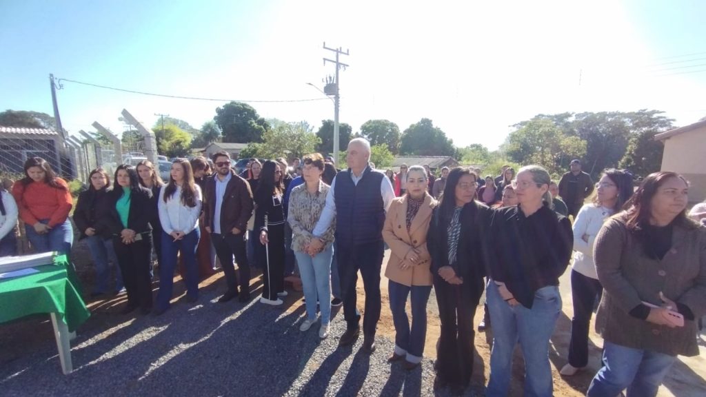 Prefeitura de Caracol entrega 26 novas casas e inaugura ponte de concreto