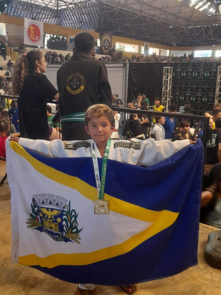 Projeto “ESPORTE +" Escola de Jiu-Jitsu conquista 11 medalhas no Campeonato Brasileiro Centro-Oeste