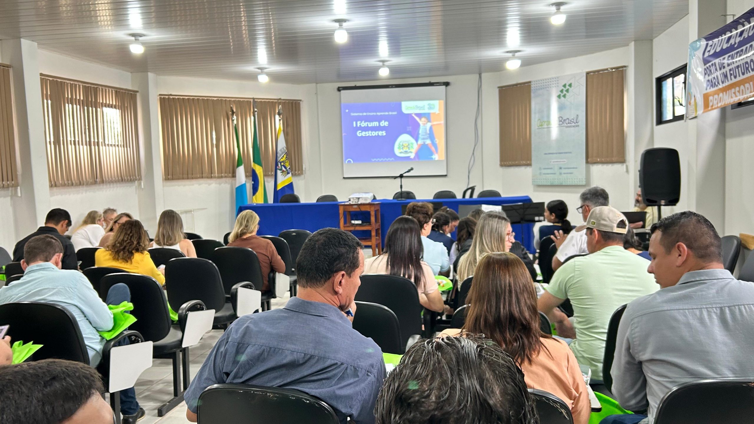 Caracol realiza Primeiro Fórum para Gestores Escolares com participação de municípios vizinhos