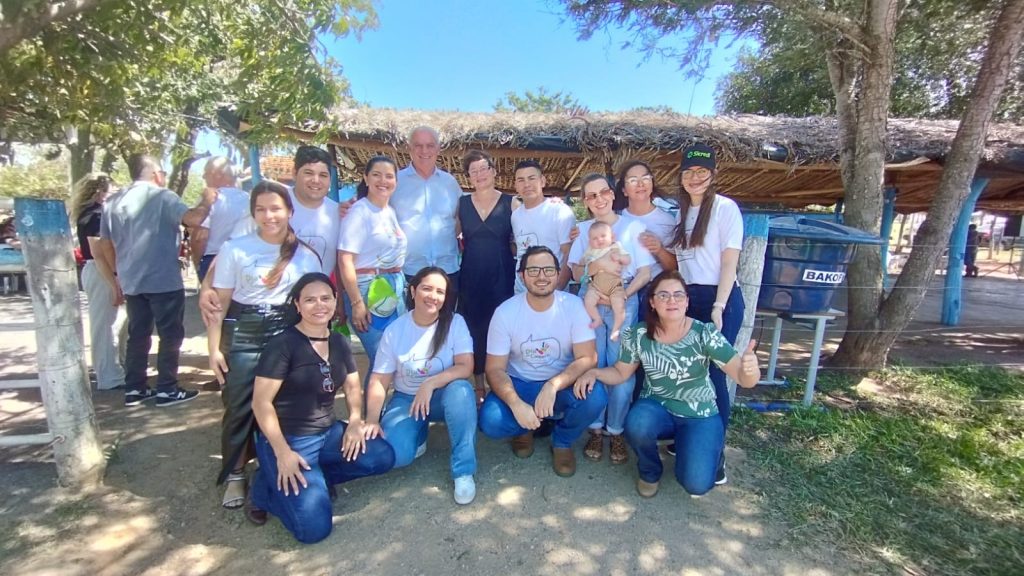 Prefeitura de Caracol promove almoço dançante para idosos do SCFV 60+ em parceria com Sicredi Prefeitura de Caracol promove almoço dançante para idosos do SCFV 60+ em parceria com Sicredi