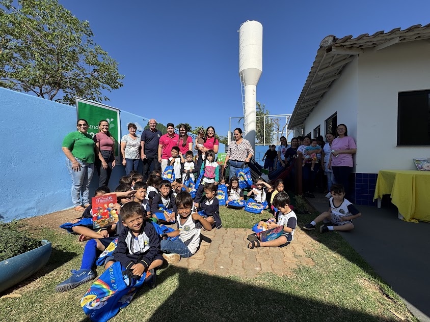 Prefeitura e Sicredi inauguram Redário Literário em Caracol