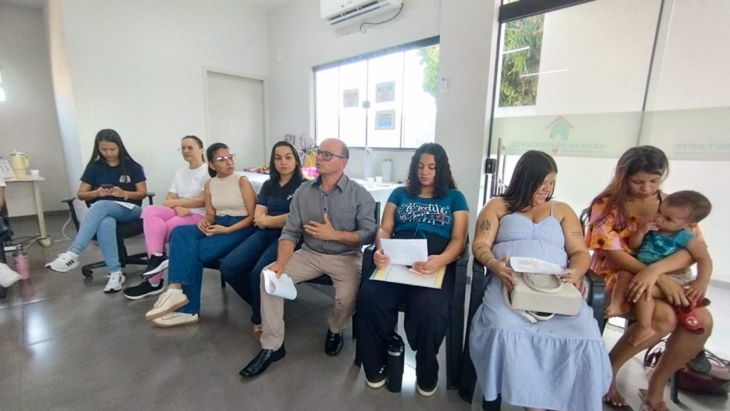 Caracol promove roda de conversa sobre a importância do aleitamento materno no Agosto Dourado