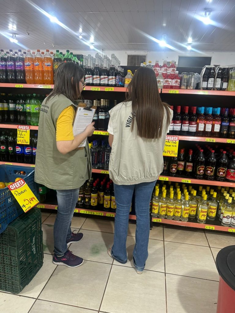 Secretaria Municipal de Saúde de Caracol realiza ações de fiscalização e orientação de combate a fraudes em bebidas