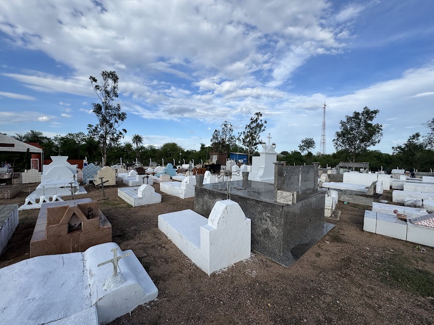 Prefeitura de Caracol organiza Cemitério Municipal para o Dia de Finados Prefeitura de Caracol organiza Cemitério Municipal para o Dia de Finados